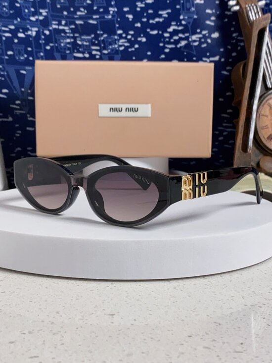 Miu Miu  Sunglasses main image 4
